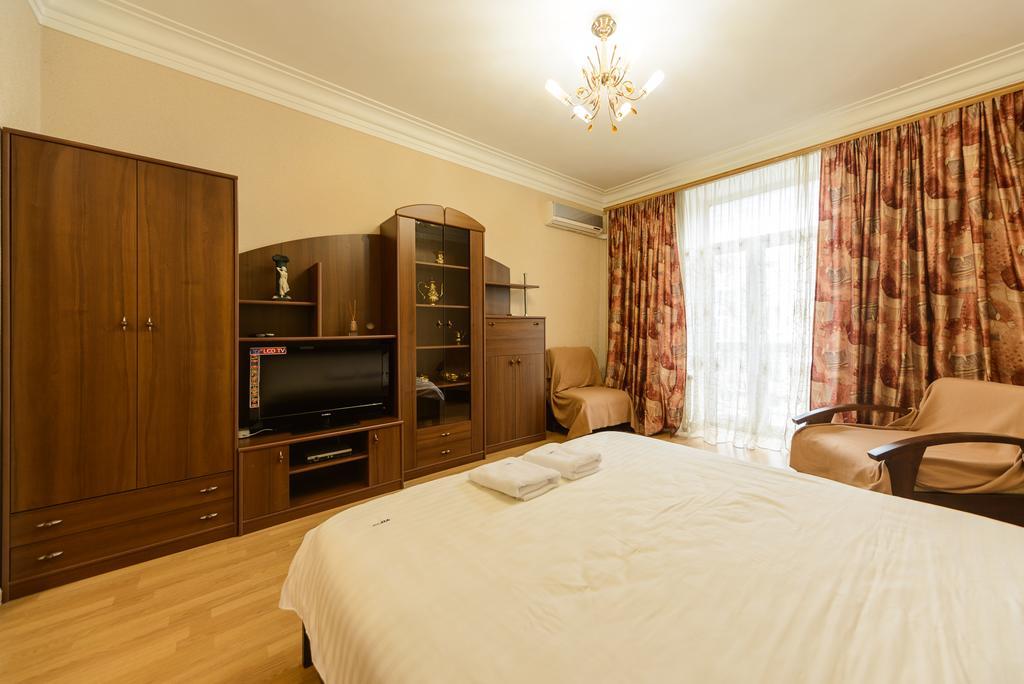 911Flat Kyiv Exterior photo