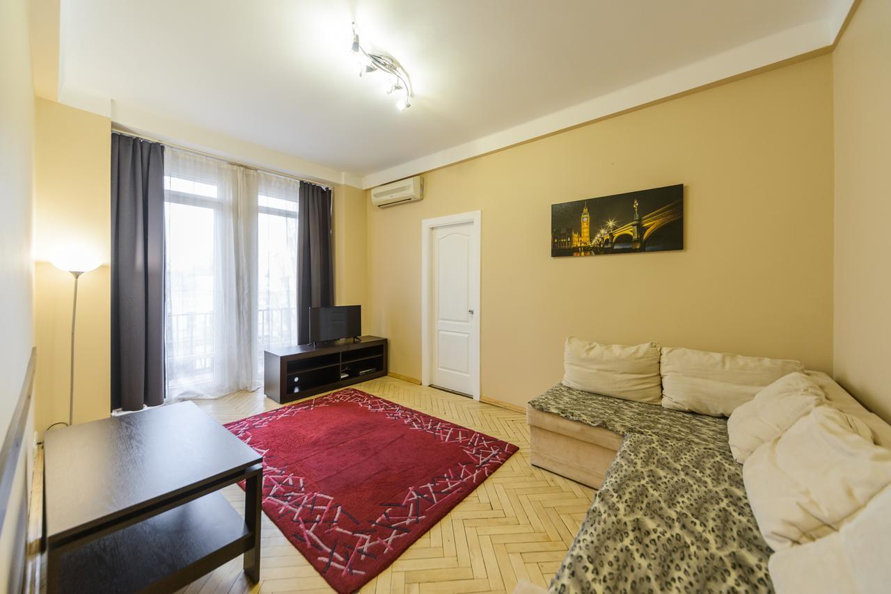 911Flat Kyiv Exterior photo
