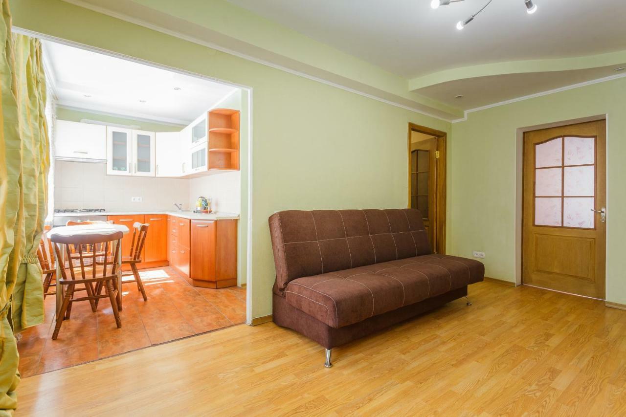 911Flat Kyiv Exterior photo