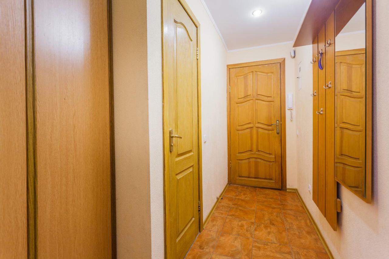 911Flat Kyiv Exterior photo