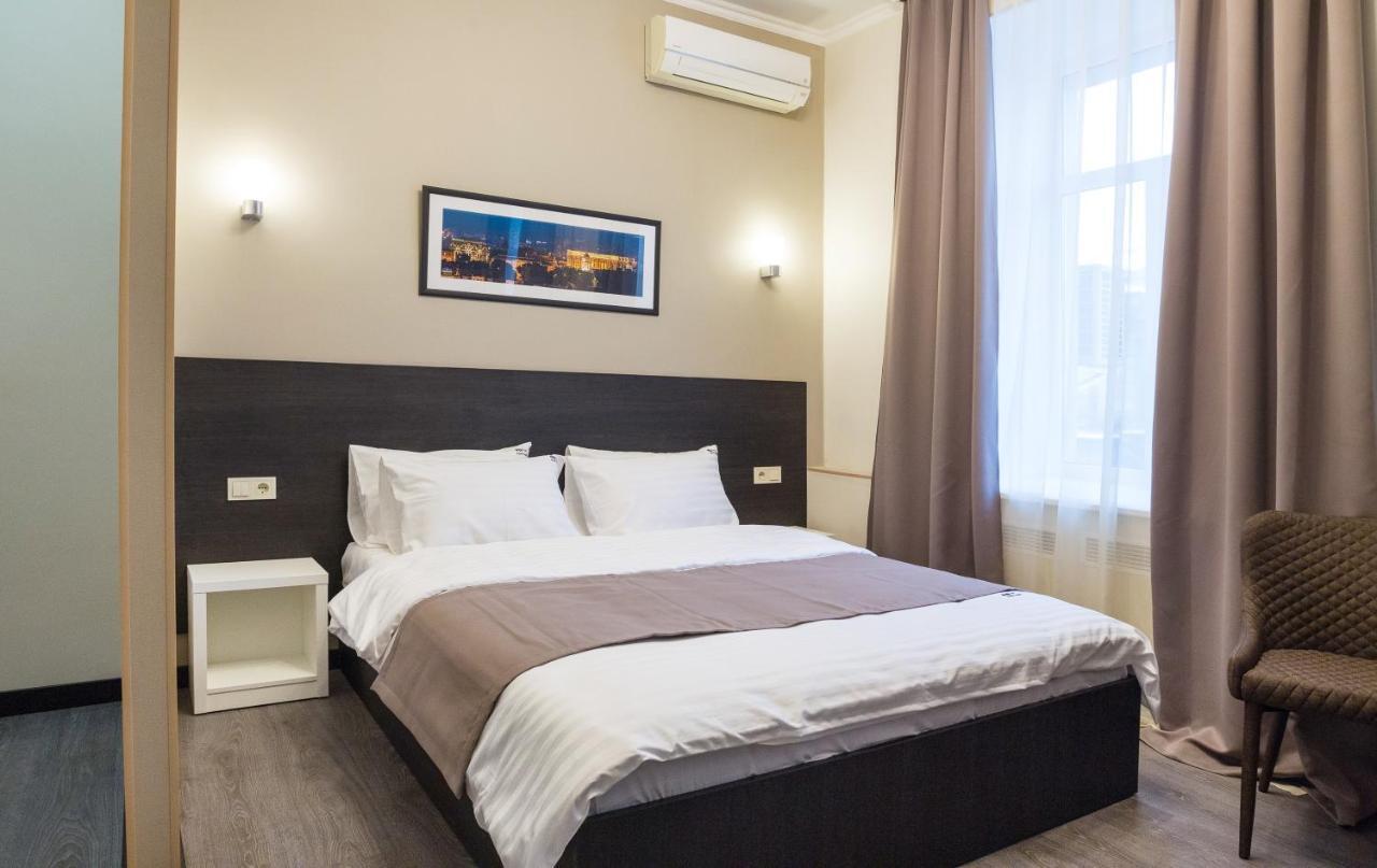911Flat Kyiv Exterior photo